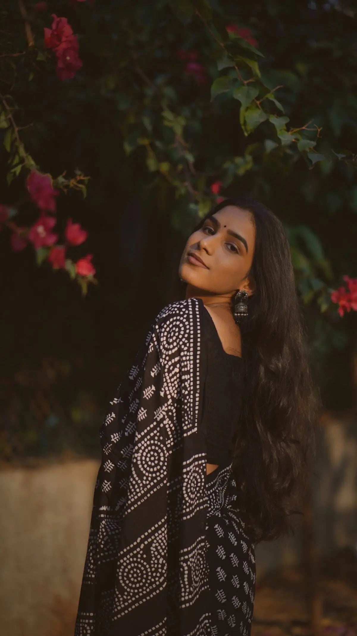 Black Leaf Design Cotton Linen Saree