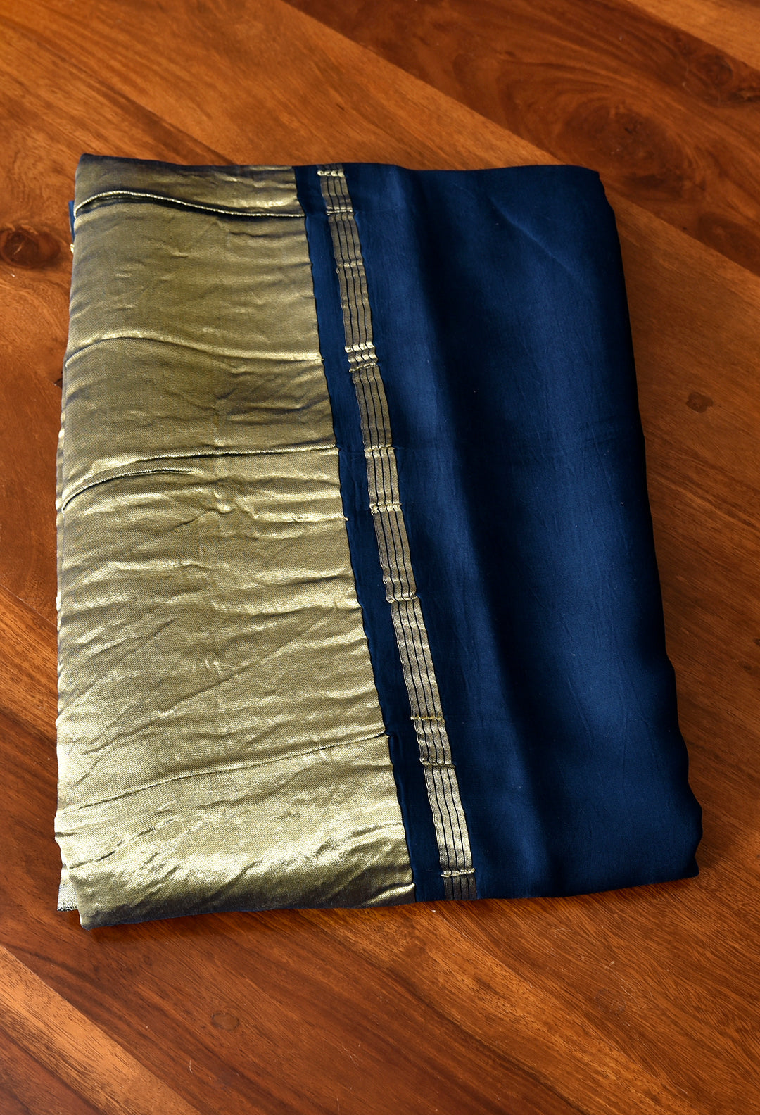 PLAIN MODAL SILK SAREE WITH TISSUE PALLU