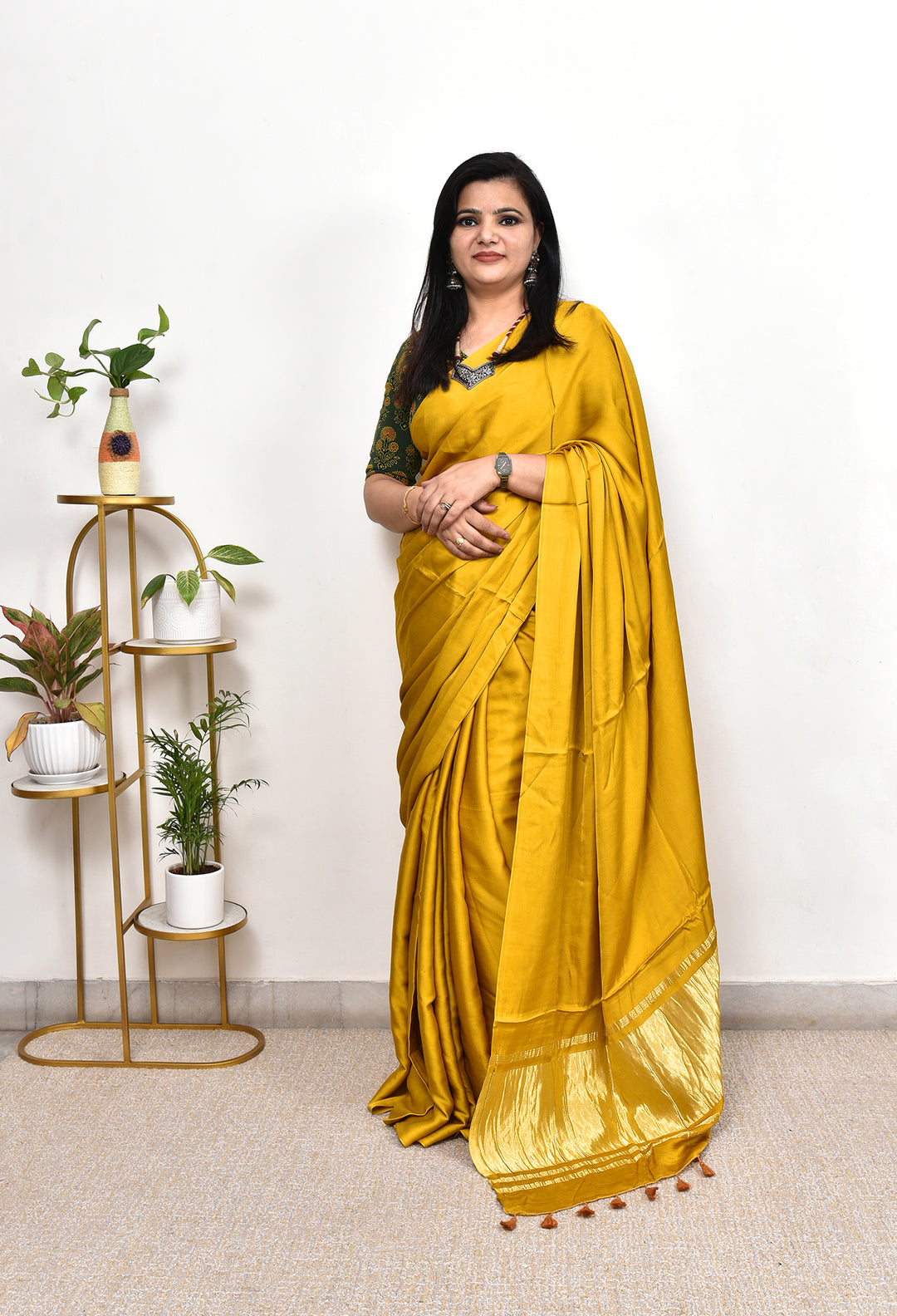 PLAIN MODAL SILK SAREE WITH TISSUE PALLU