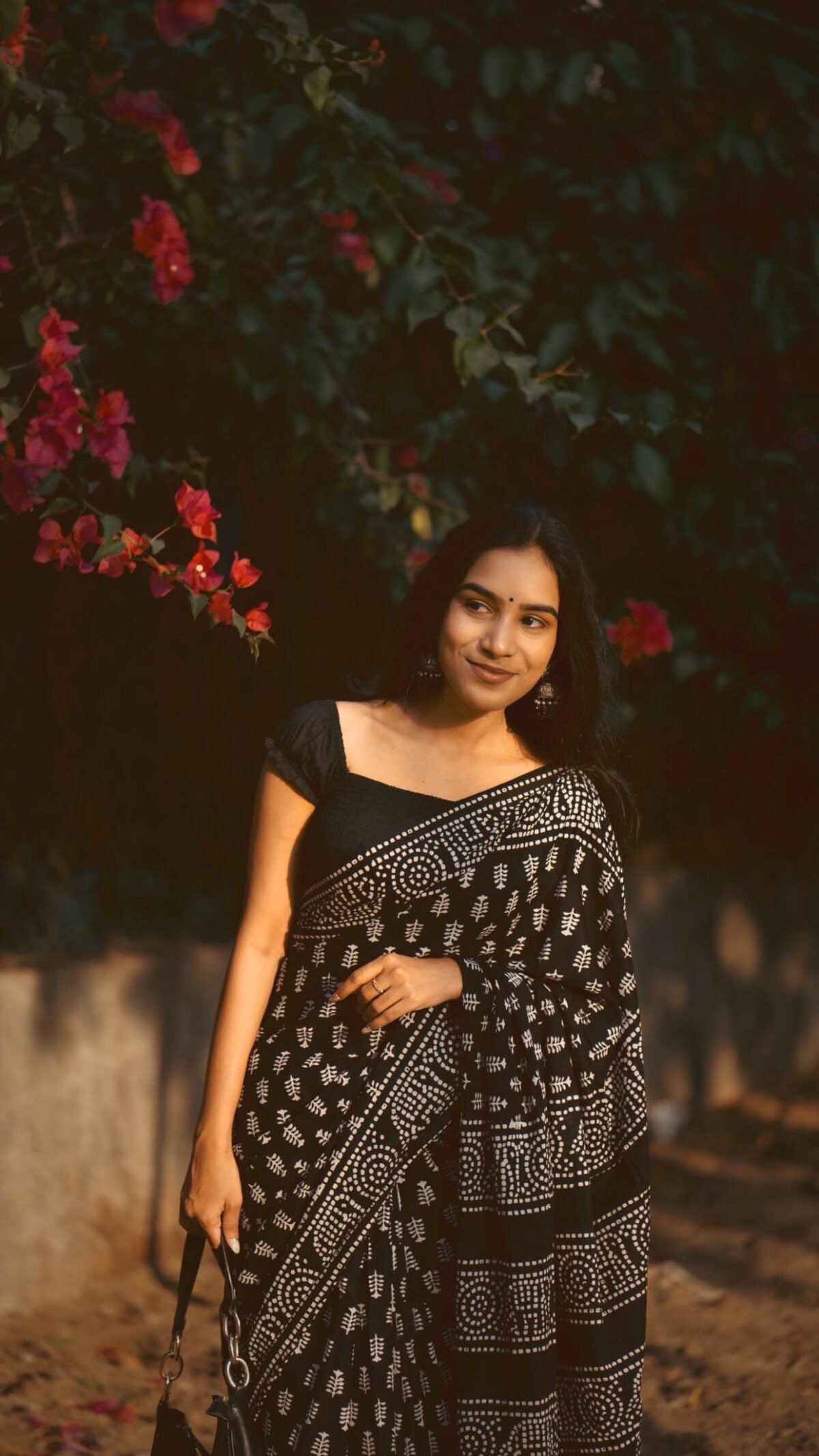 Black Leaf Design Cotton Linen Saree